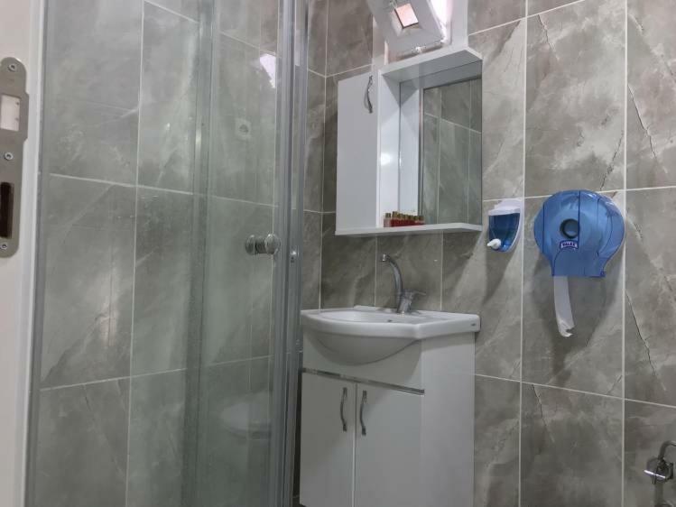 New Beylerbeyi Hotel Istanboel Buitenkant foto